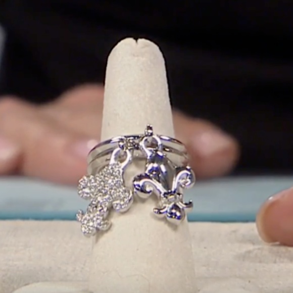 MARGO MANHATTAN Jewelry - Margo Manhattan FLEUR-DE-LYS Sterling RING ✨HP🌟